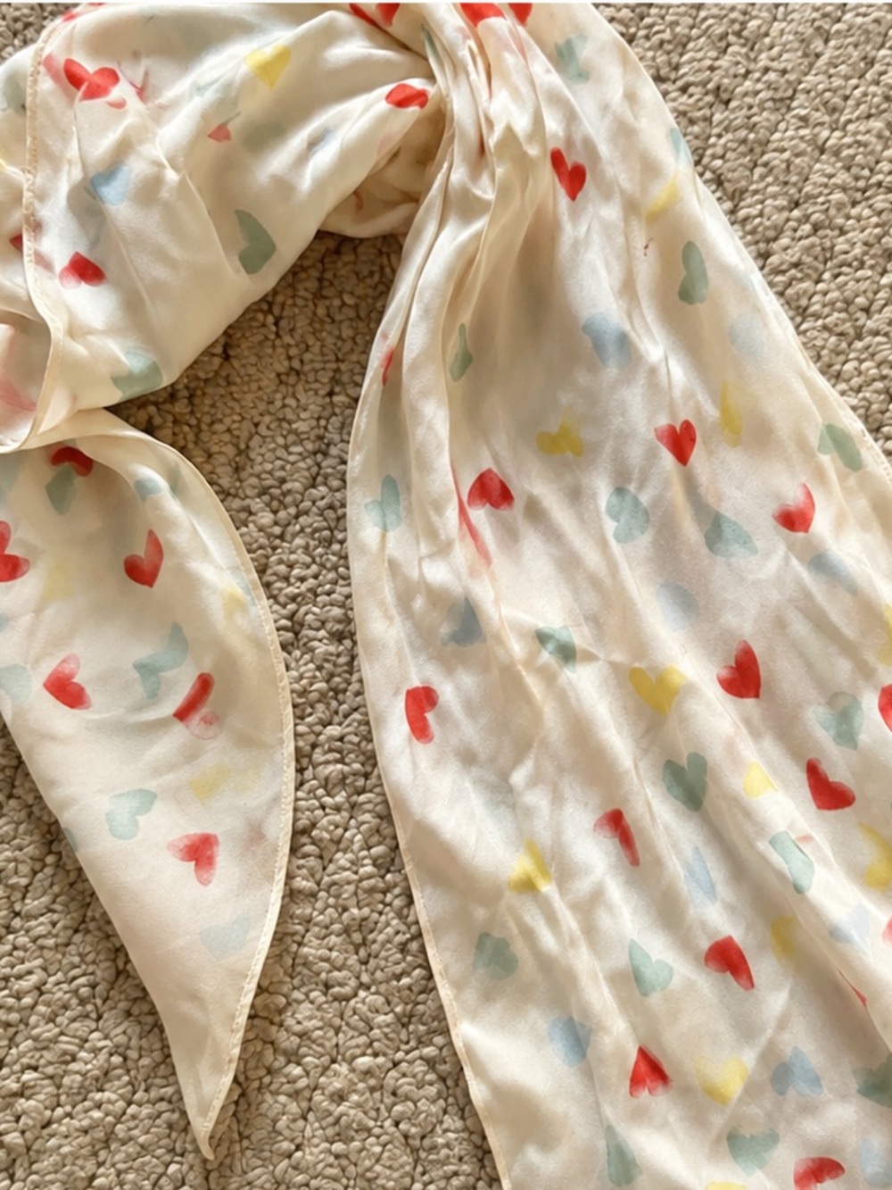 Echo Heart Pattern Silk Scarf